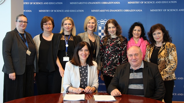 Slika \slike\Vijesti\2019\5\Potpisani ugovori o programskom financiranju-2-5-2019-2.jpg